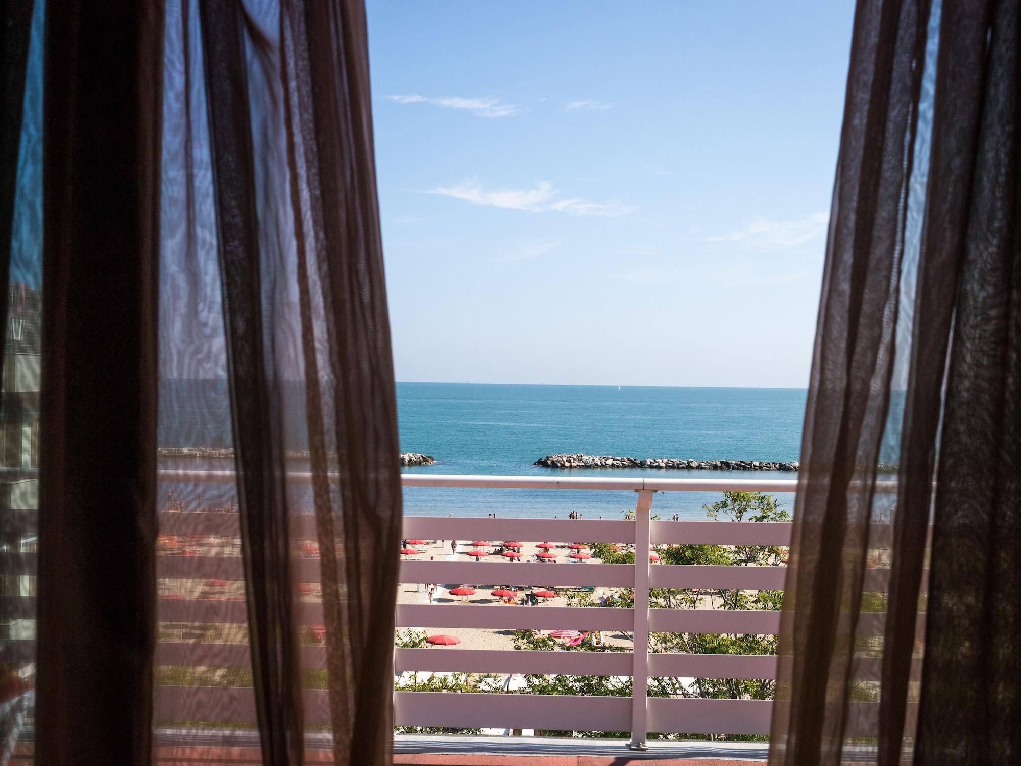 Hotel Lamorosa Rimini Eksteriør billede
