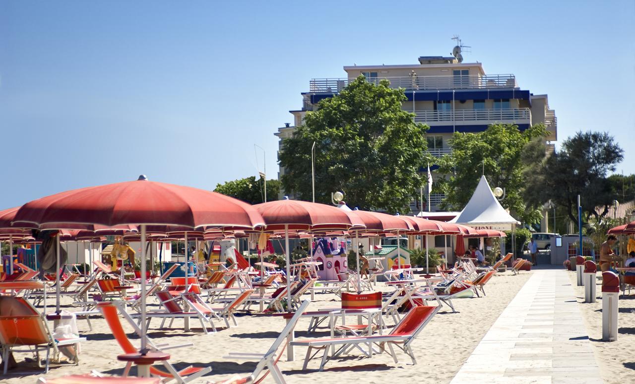 Hotel Lamorosa Rimini Eksteriør billede