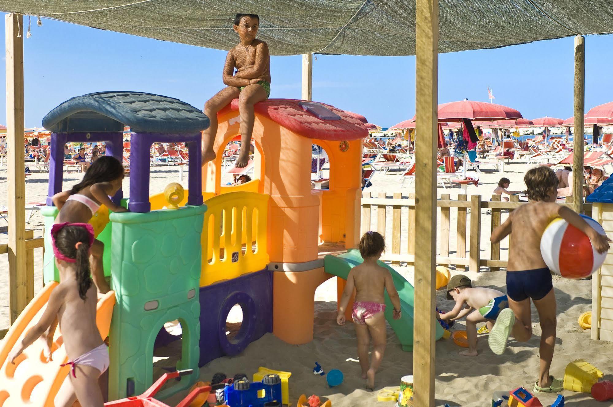 Hotel Lamorosa Rimini Eksteriør billede